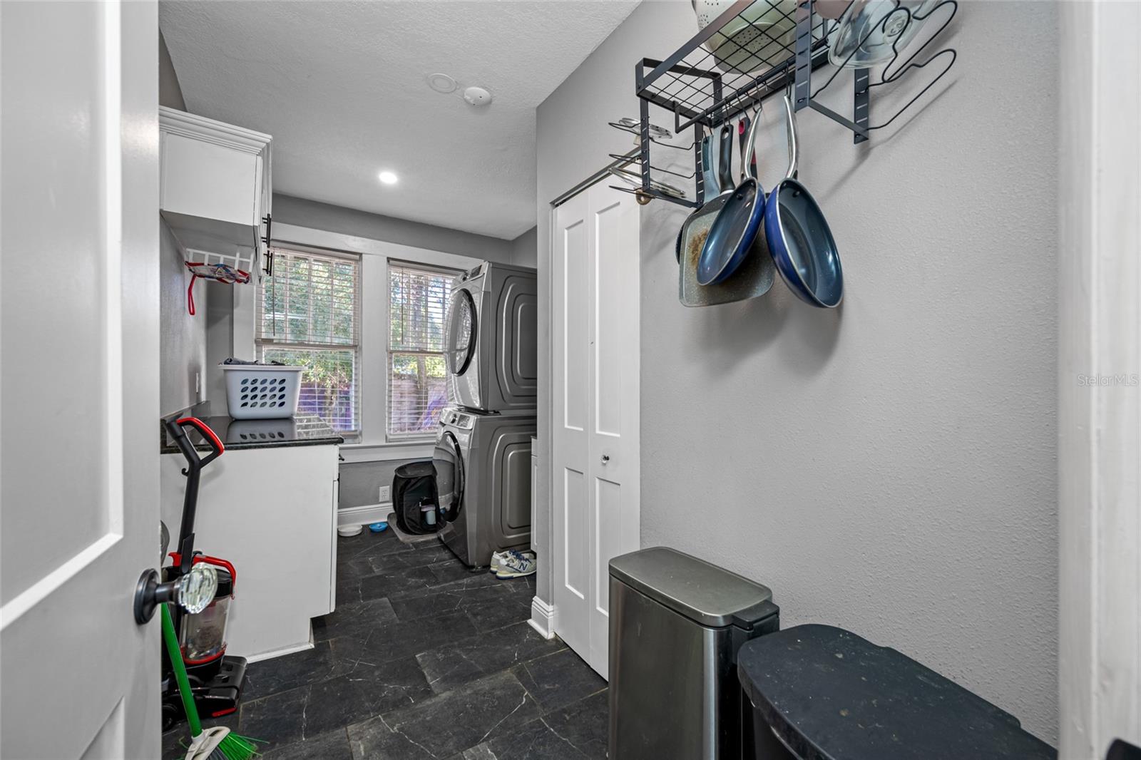 Image 22 of 60 For 304 Henry Avenue