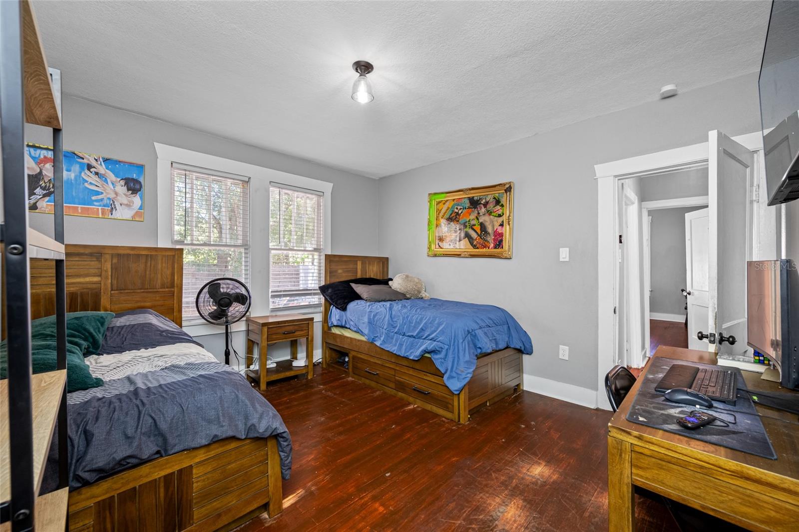 Image 36 of 60 For 304 Henry Avenue