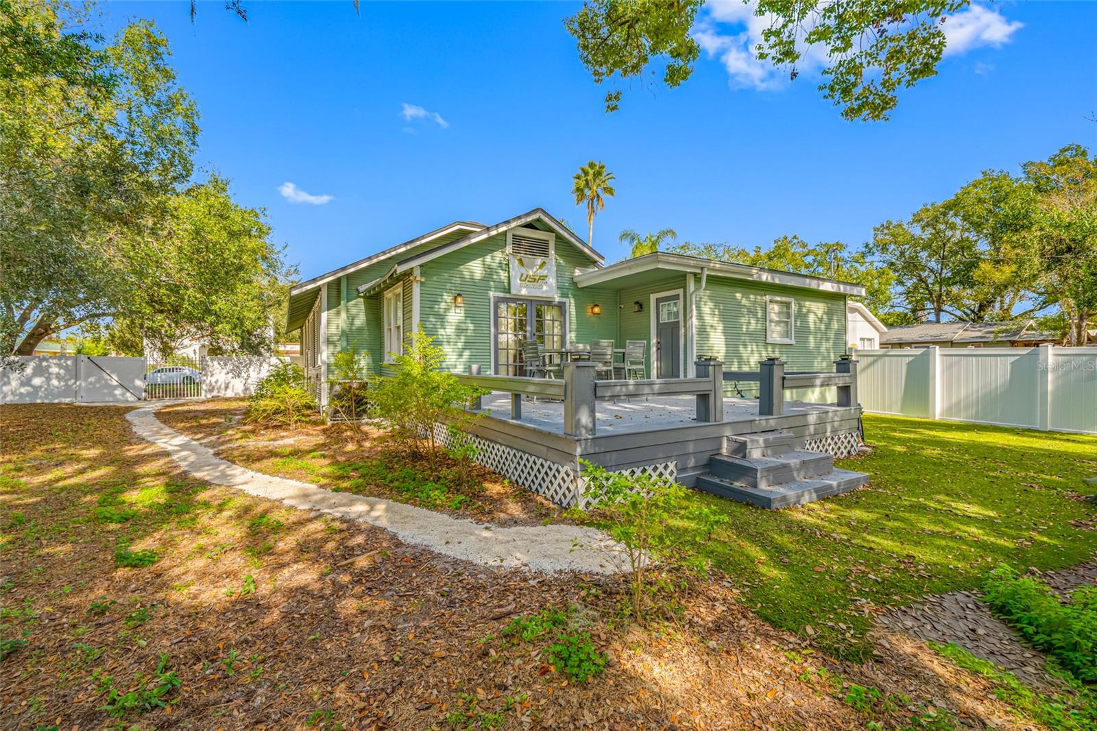 Image 51 of 60 For 304 Henry Avenue