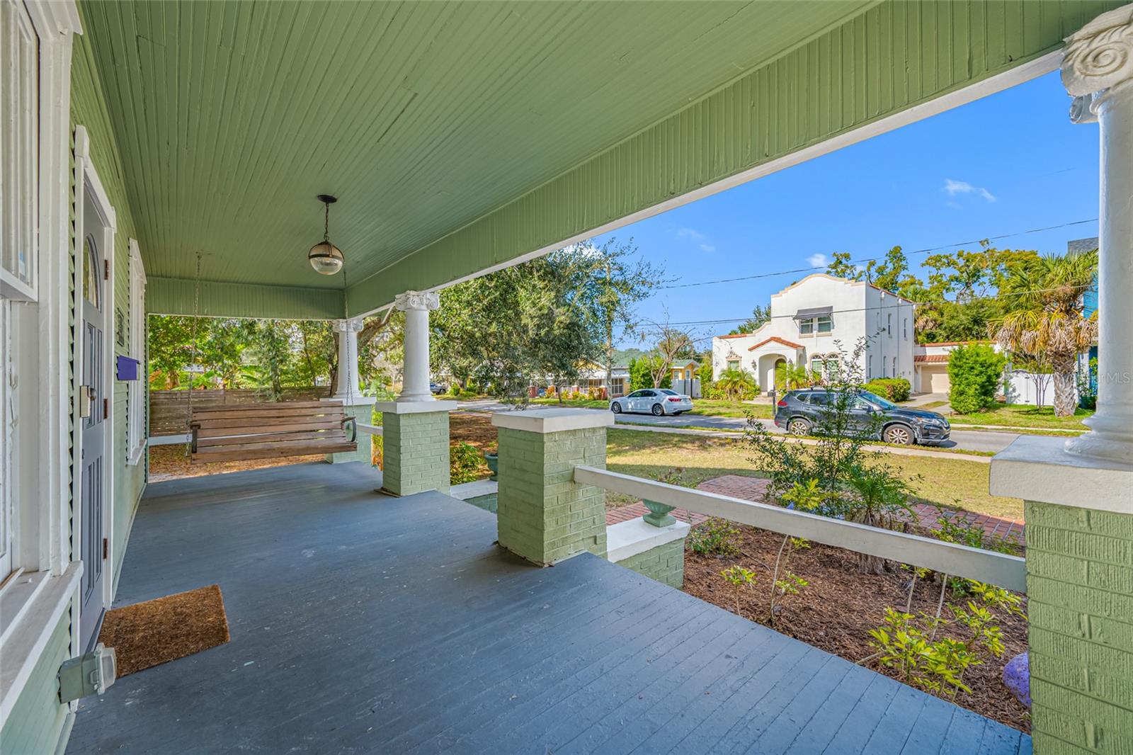 Image 8 of 60 For 304 Henry Avenue