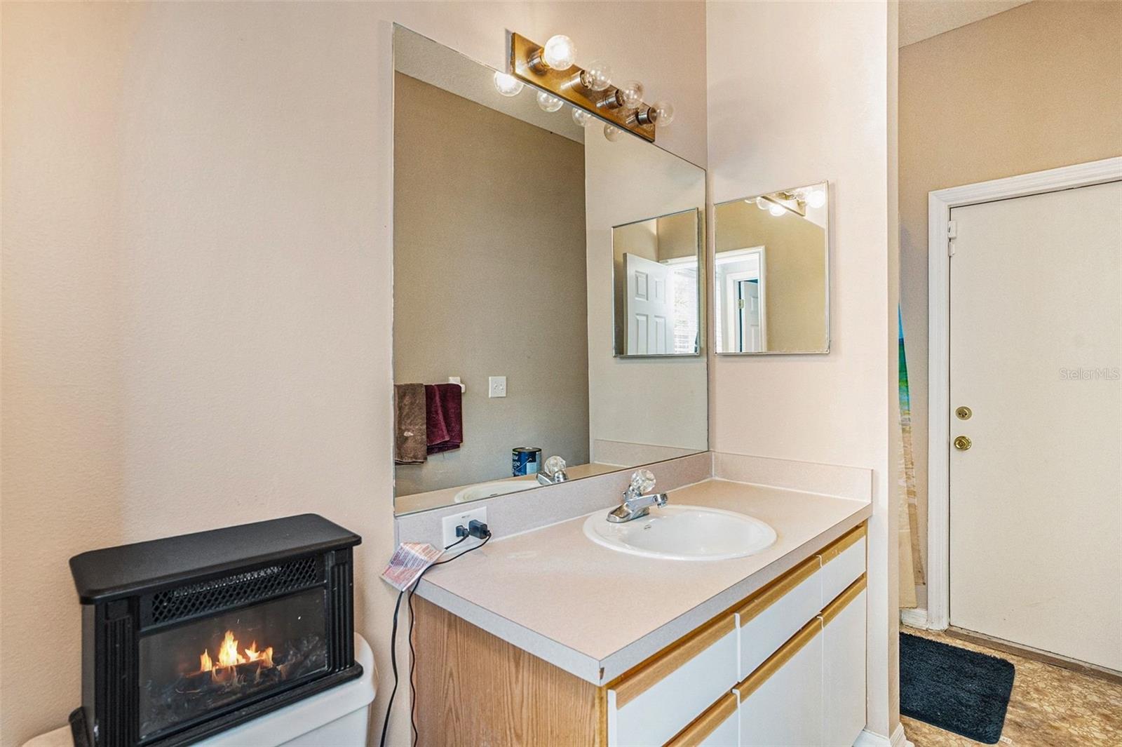 Image 21 of 30 For 13004 Saint Filagree Drive