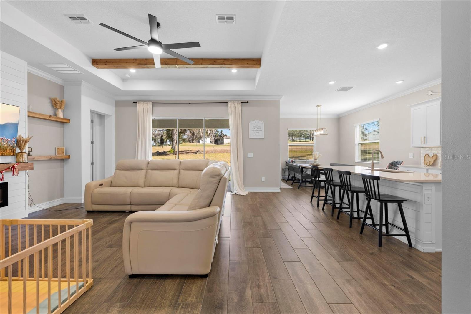 Image 21 of 81 For 4898 Southern Valley Loop