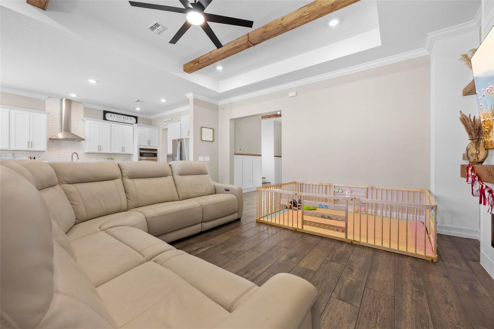 Image 24 of 81 For 4898 Southern Valley Loop