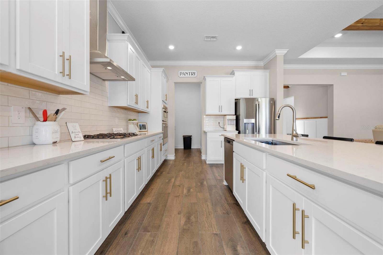 Image 34 of 81 For 4898 Southern Valley Loop