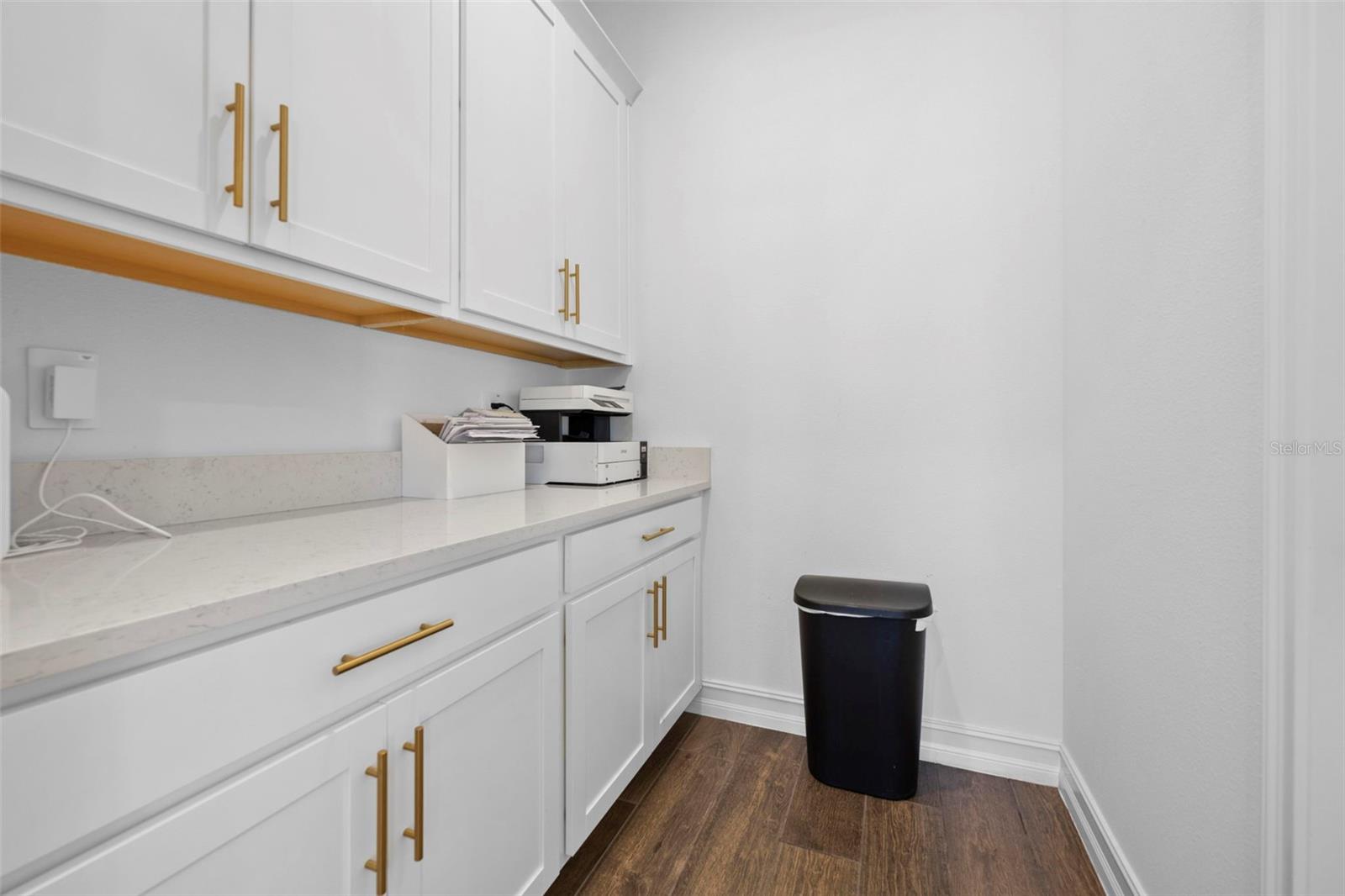 Image 35 of 81 For 4898 Southern Valley Loop