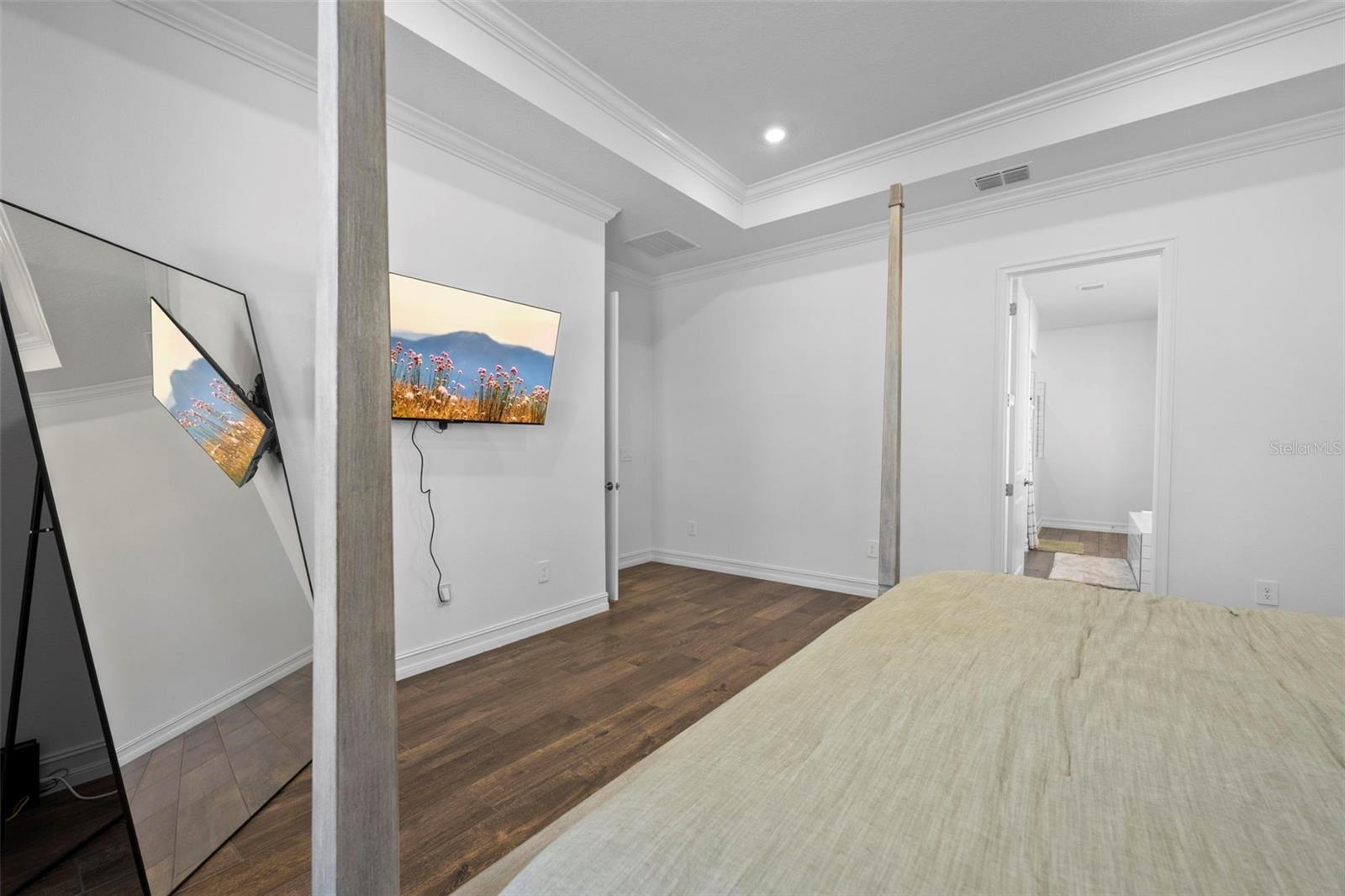 Image 44 of 81 For 4898 Southern Valley Loop