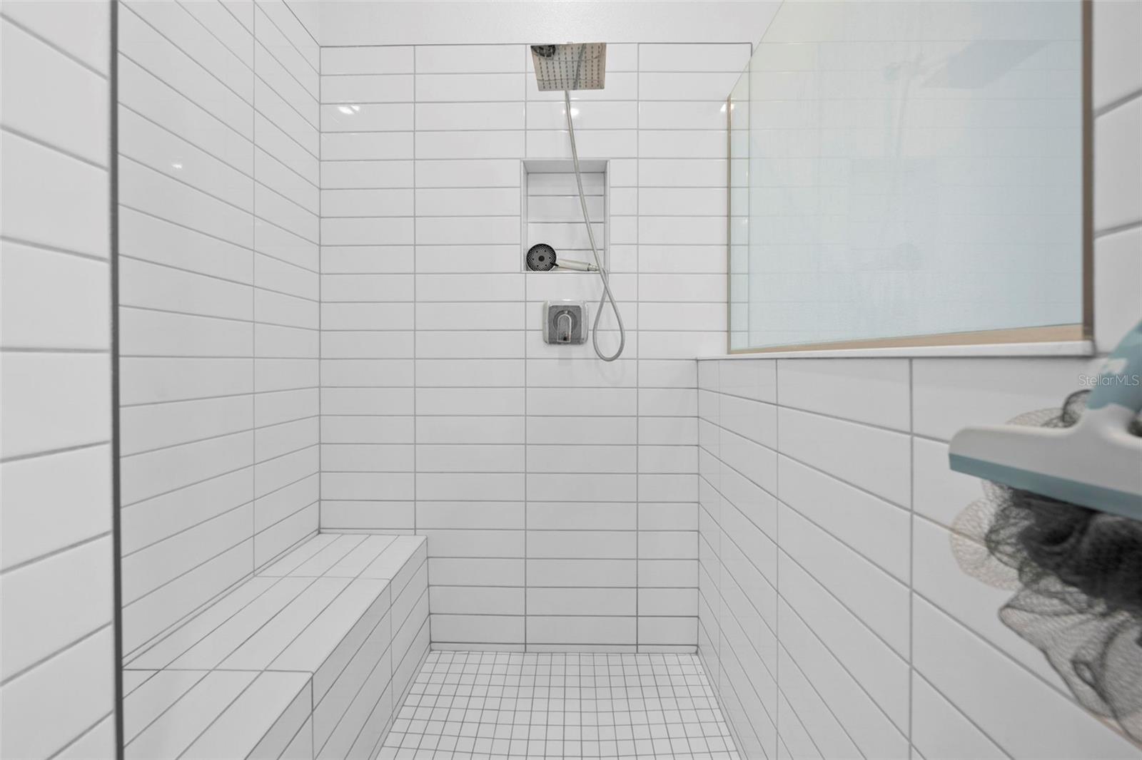 Image 48 of 81 For 4898 Southern Valley Loop