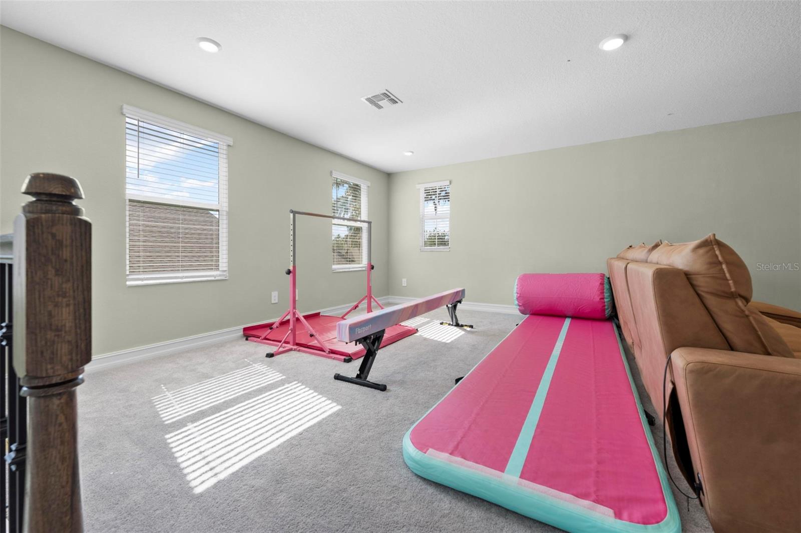 Image 60 of 81 For 4898 Southern Valley Loop