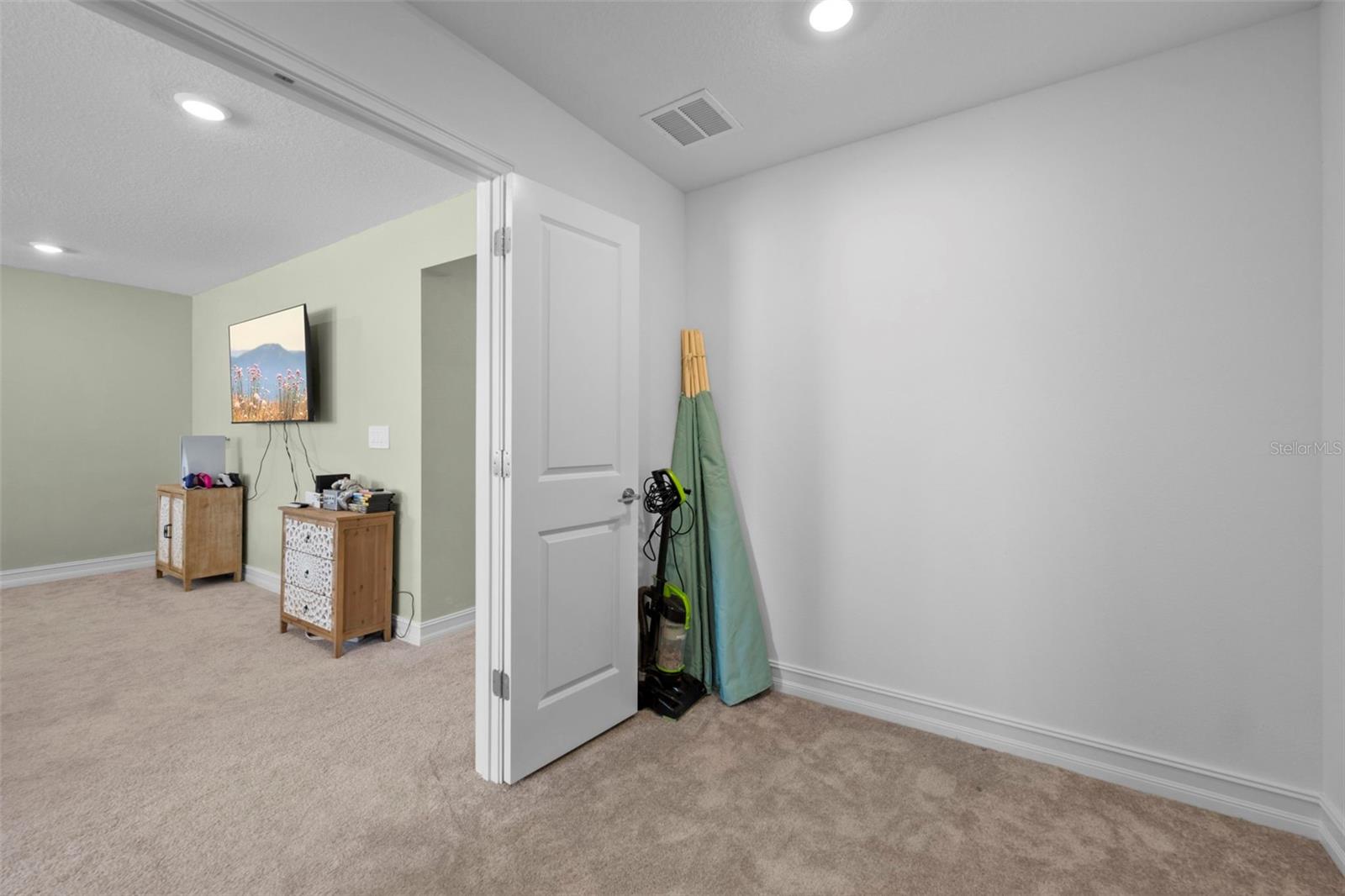 Image 66 of 81 For 4898 Southern Valley Loop