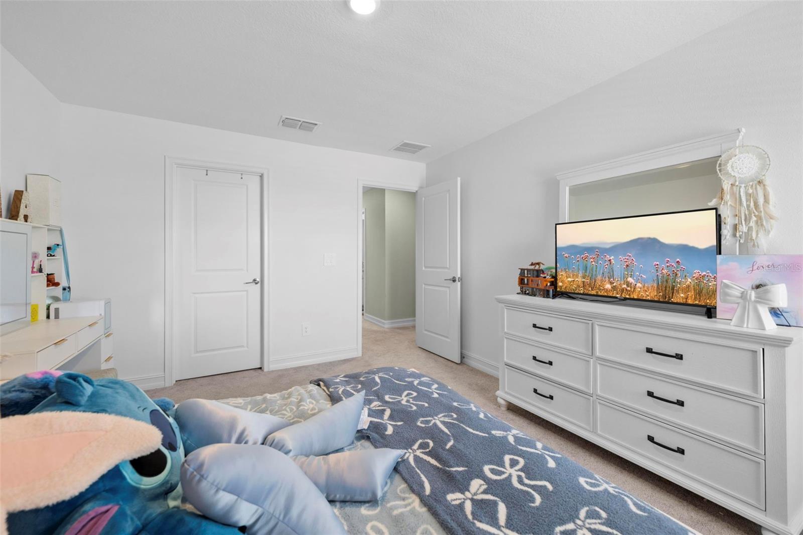 Image 71 of 81 For 4898 Southern Valley Loop