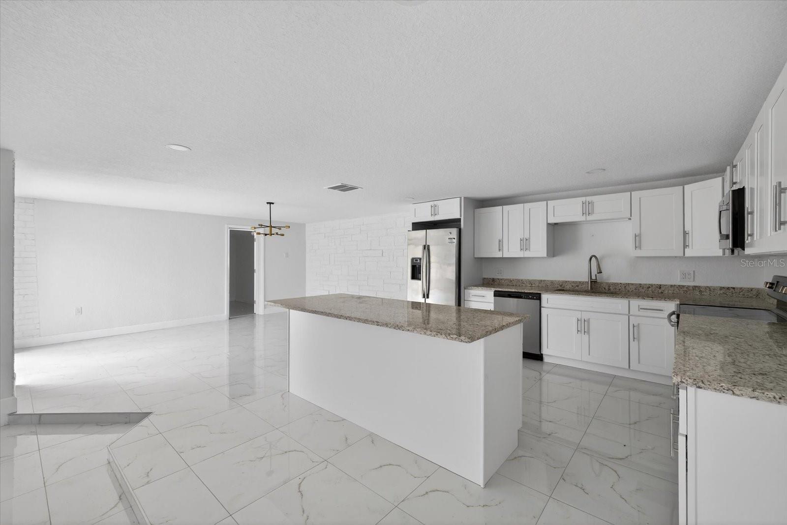 Image 11 of 25 For 7104 King Arthur Drive