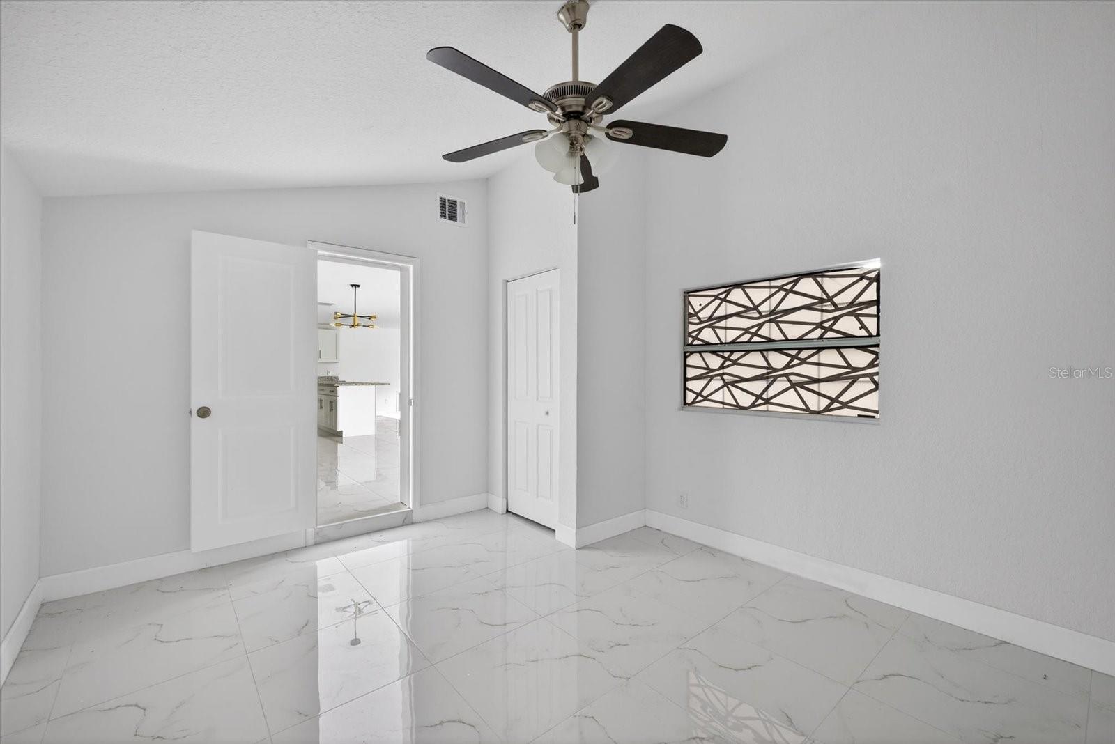 Image 18 of 25 For 7104 King Arthur Drive