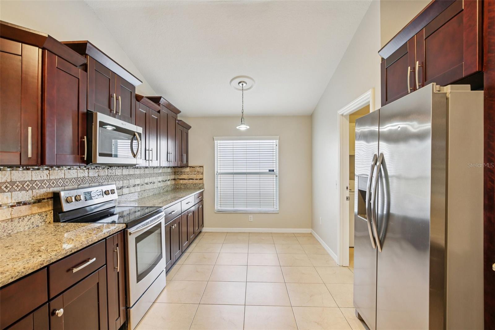 Image 10 of 46 For 19329 Garden Quilt Circle