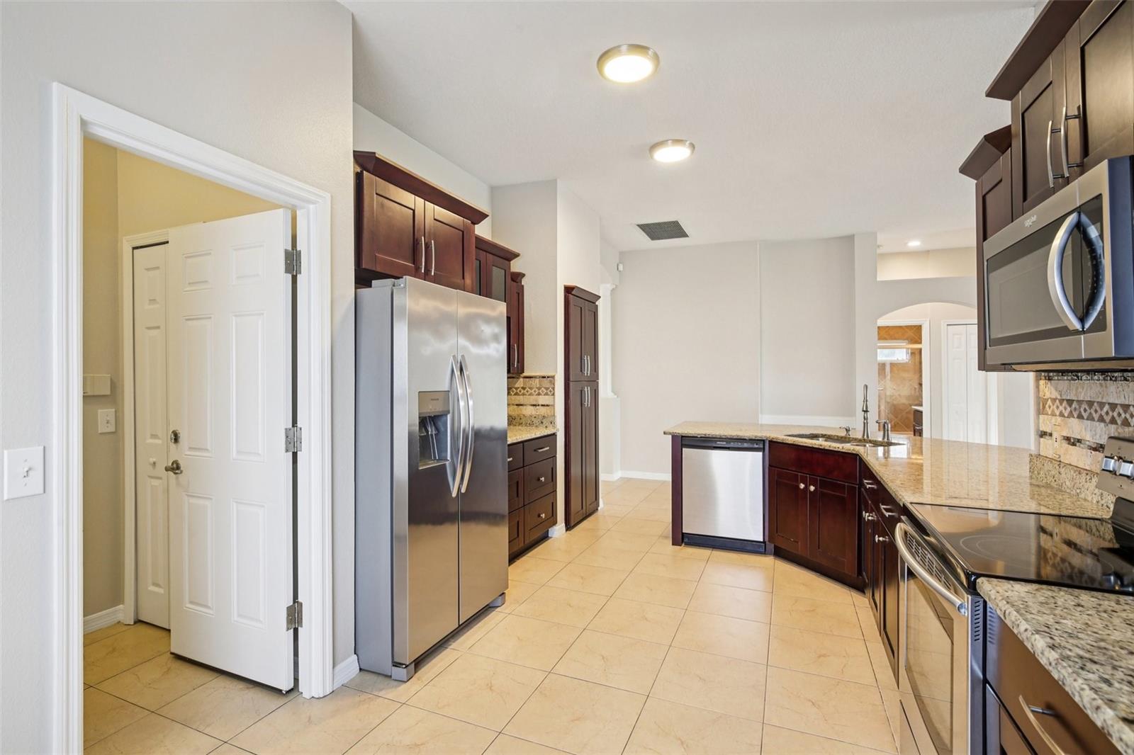 Image 11 of 46 For 19329 Garden Quilt Circle