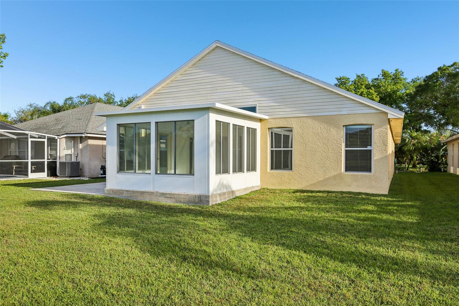 Image 34 of 46 For 19329 Garden Quilt Circle