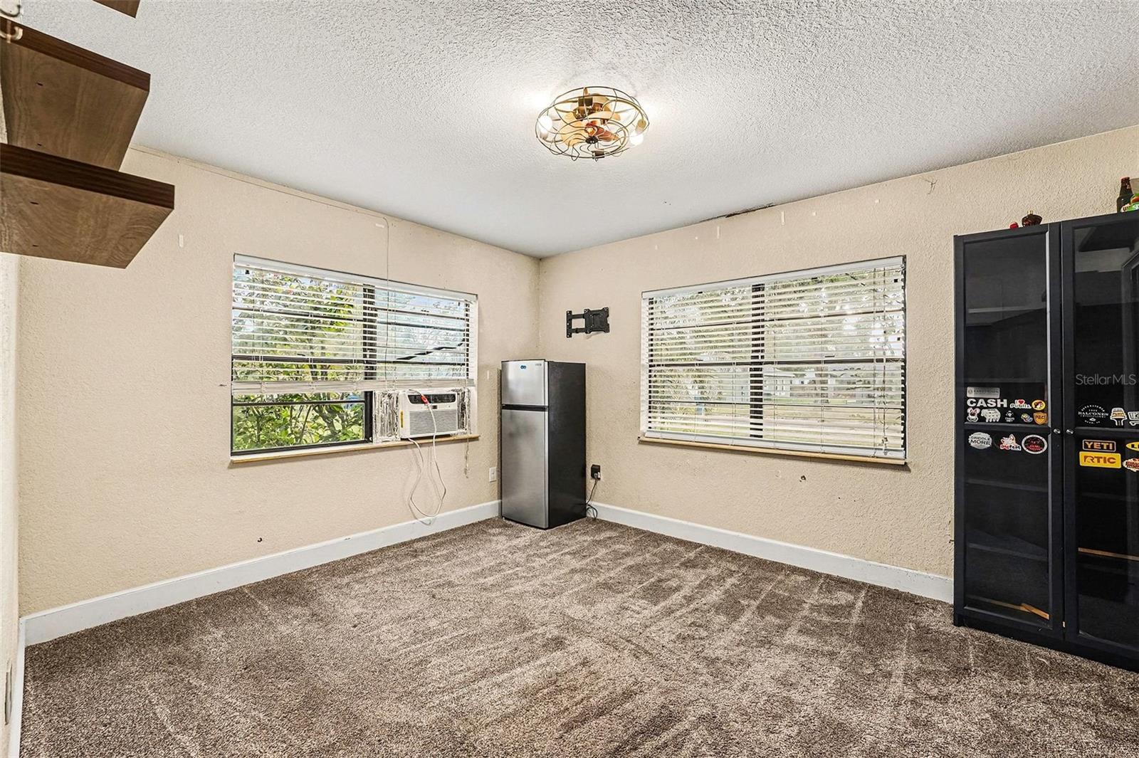 Image 18 of 21 For 418 French Avenue