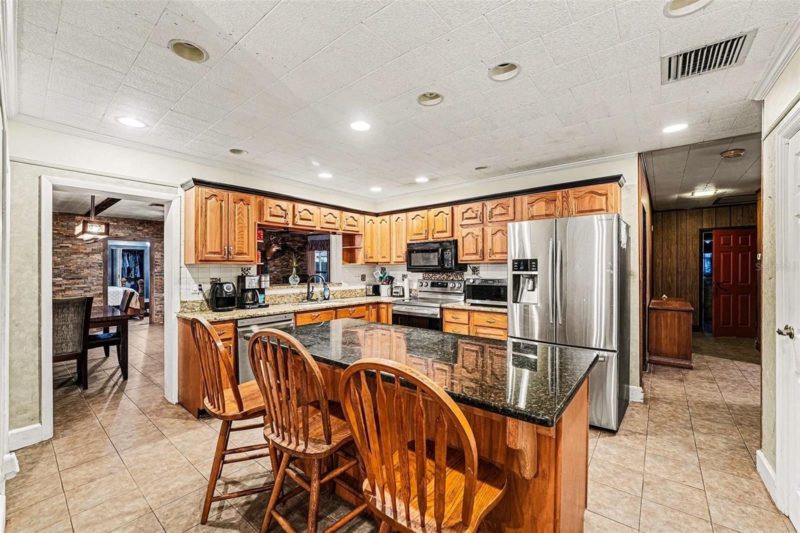 Image 6 of 21 For 418 French Avenue