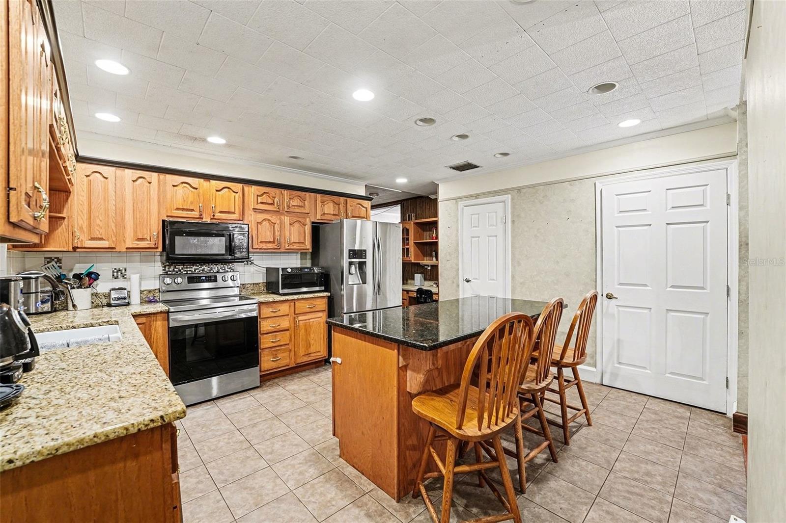 Image 7 of 21 For 418 French Avenue