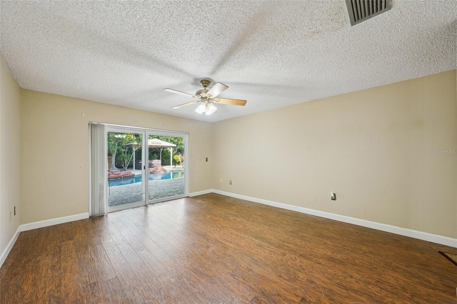 Image 14 of 35 For 4201 Meadow Hill Drive