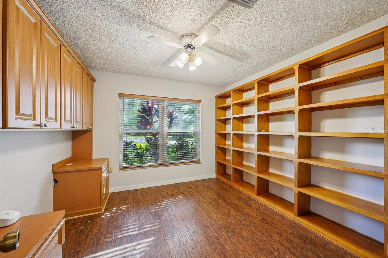 Image 17 of 35 For 4201 Meadow Hill Drive