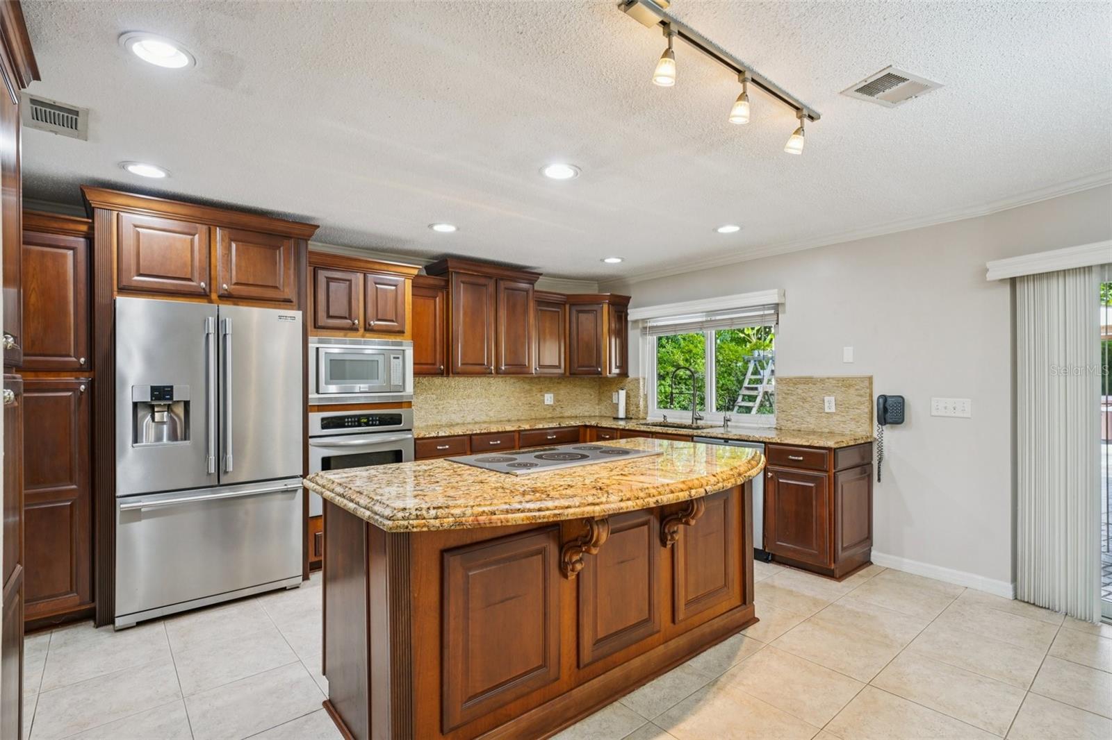 Image 20 of 35 For 4201 Meadow Hill Drive