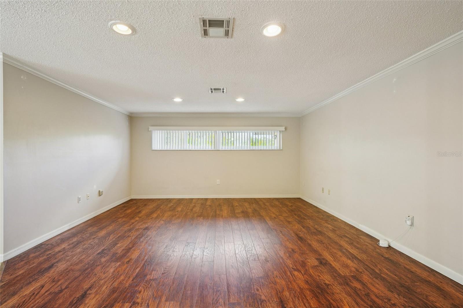 Image 23 of 35 For 4201 Meadow Hill Drive