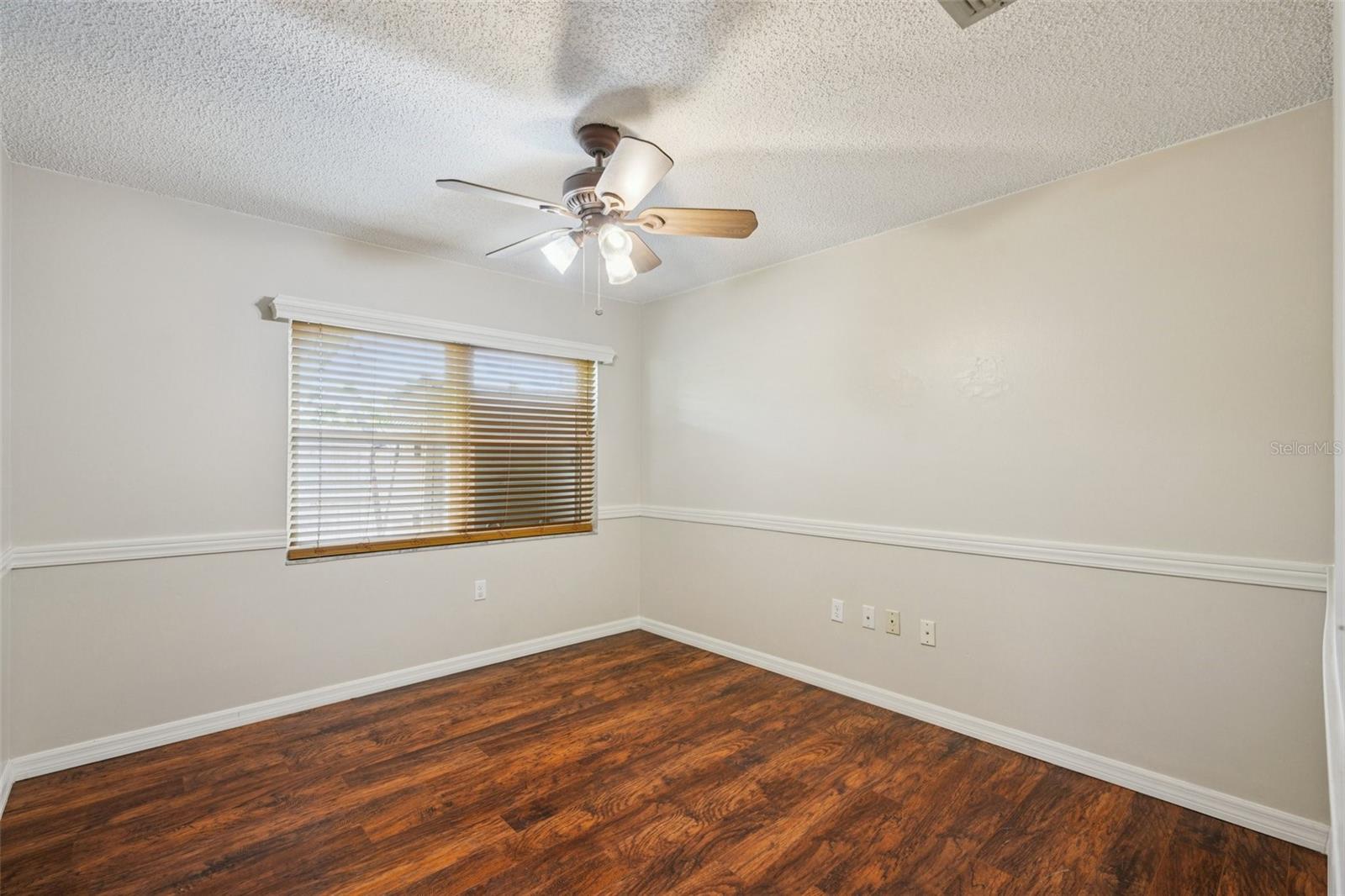 Image 26 of 35 For 4201 Meadow Hill Drive