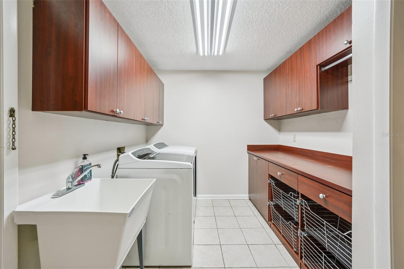 Image 30 of 35 For 4201 Meadow Hill Drive