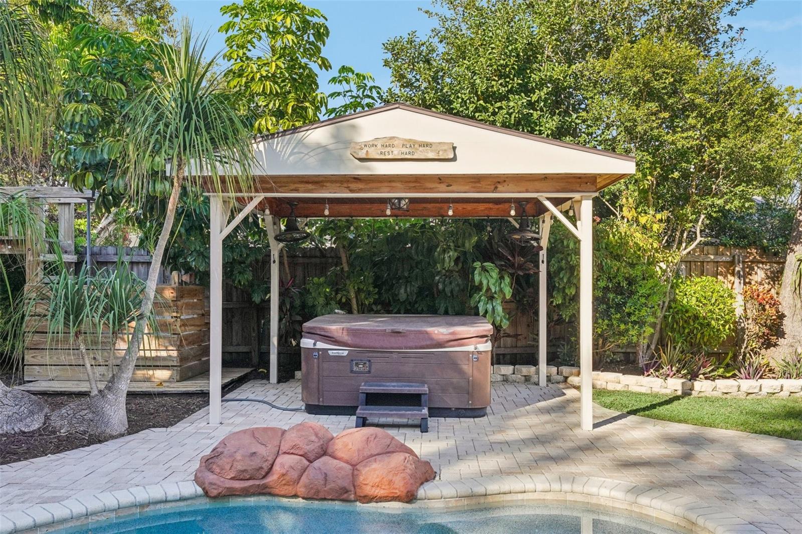 Image 6 of 35 For 4201 Meadow Hill Drive