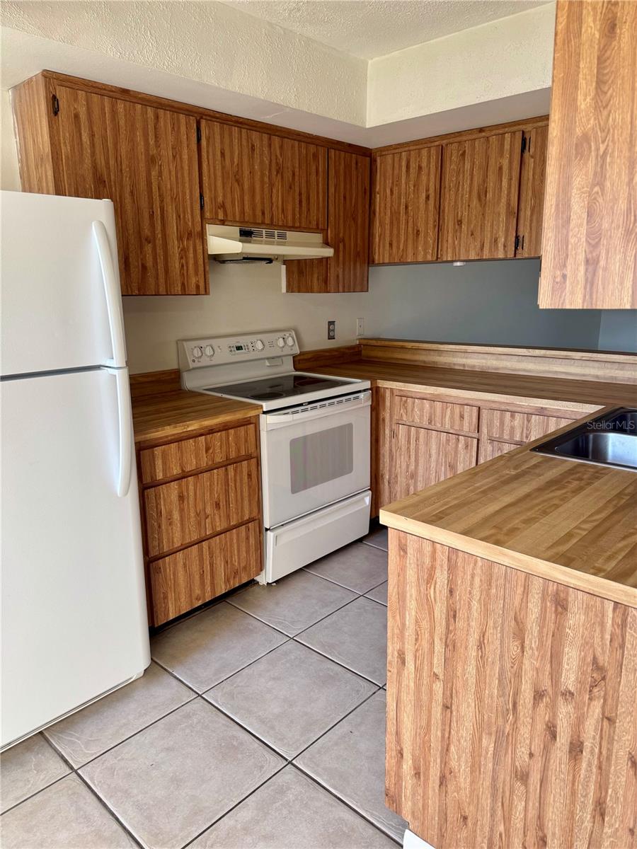 Image 3 of 20 For 2131 Ridge Road S 105