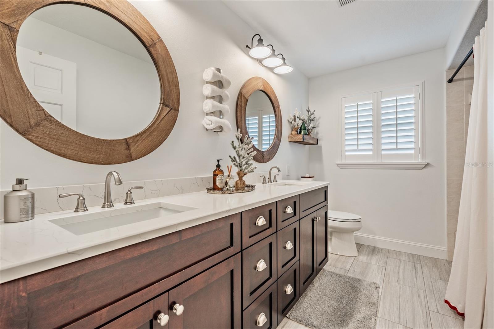 Image 25 of 48 For 2264 Pinnacle Circle N