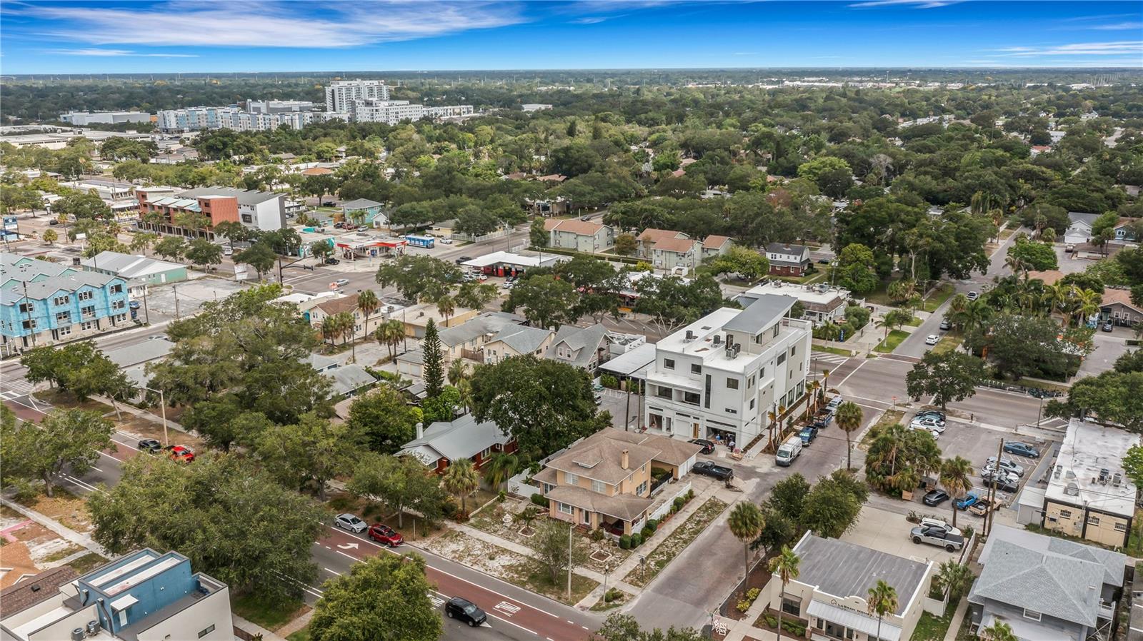 Image 15 of 67 For 2701 1st Avenue S