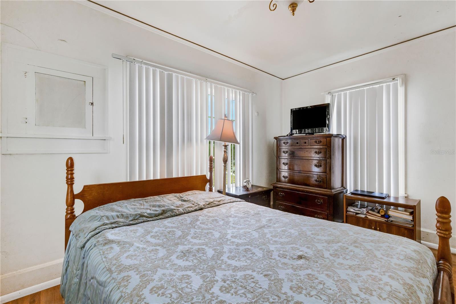 Image 27 of 67 For 2701 1st Avenue S