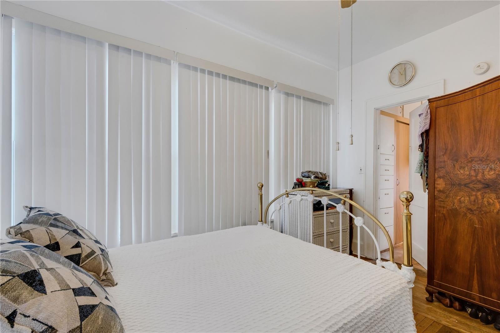 Image 32 of 67 For 2701 1st Avenue S