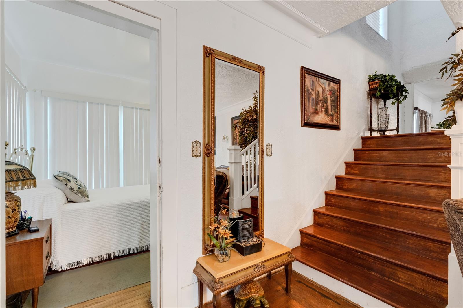 Image 34 of 67 For 2701 1st Avenue S