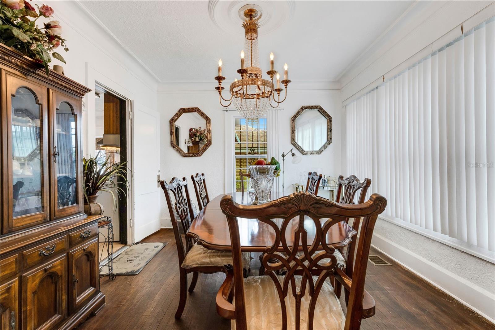 Image 40 of 67 For 2701 1st Avenue S