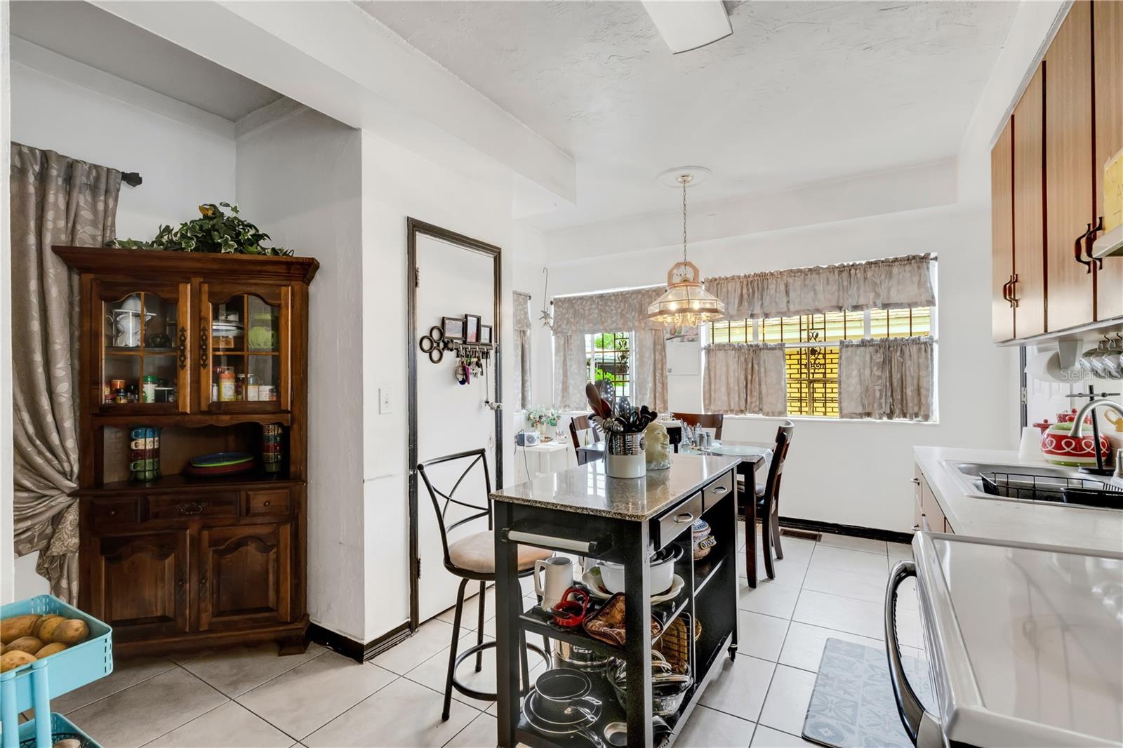 Image 47 of 67 For 2701 1st Avenue S