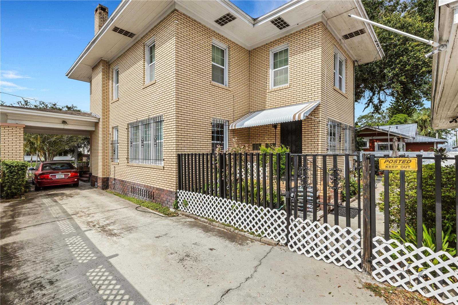 Image 57 of 67 For 2701 1st Avenue S