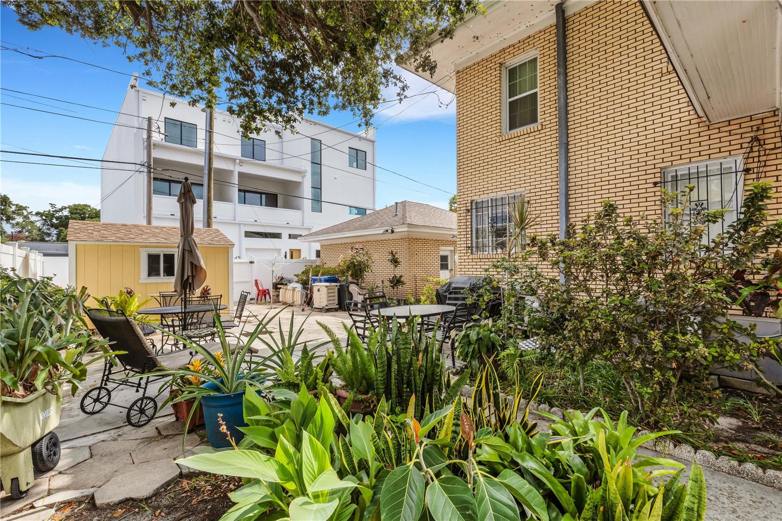 Image 62 of 67 For 2701 1st Avenue S