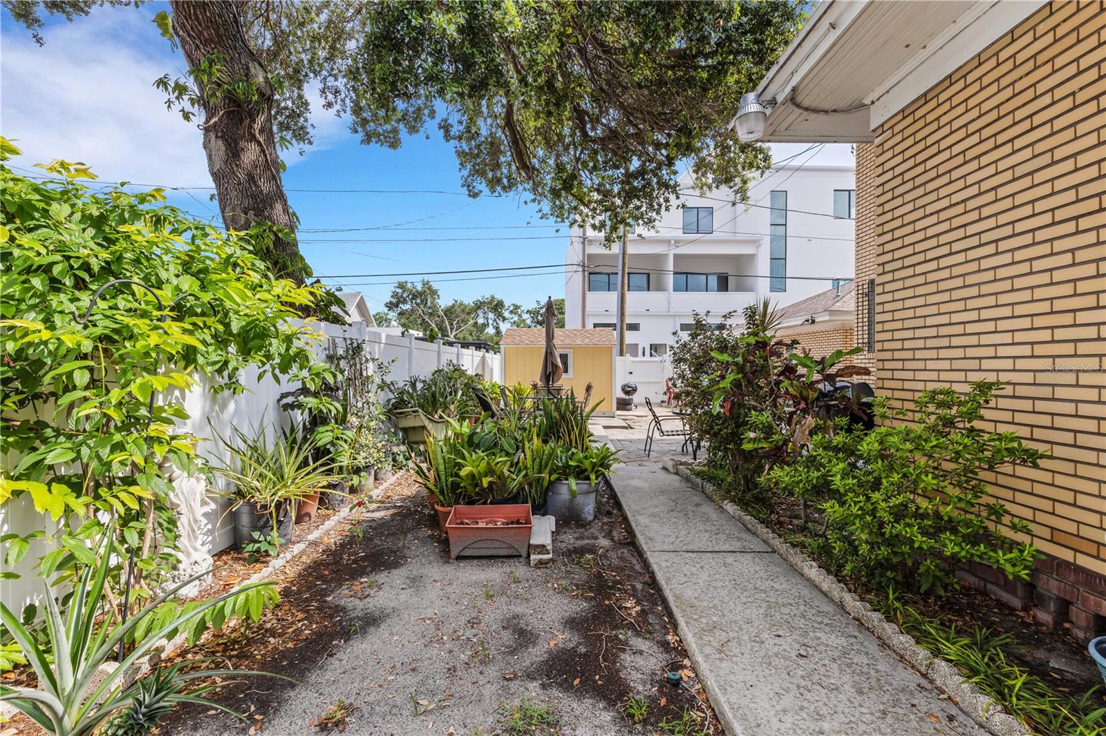 Image 63 of 67 For 2701 1st Avenue S