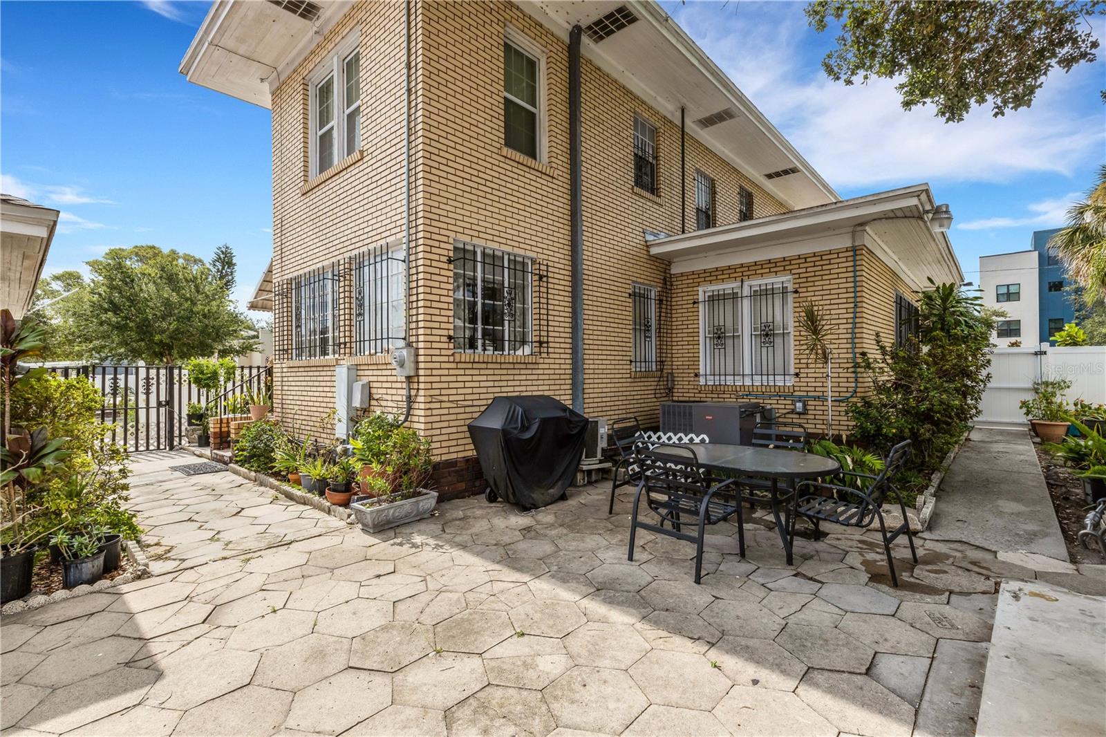 Image 66 of 67 For 2701 1st Avenue S