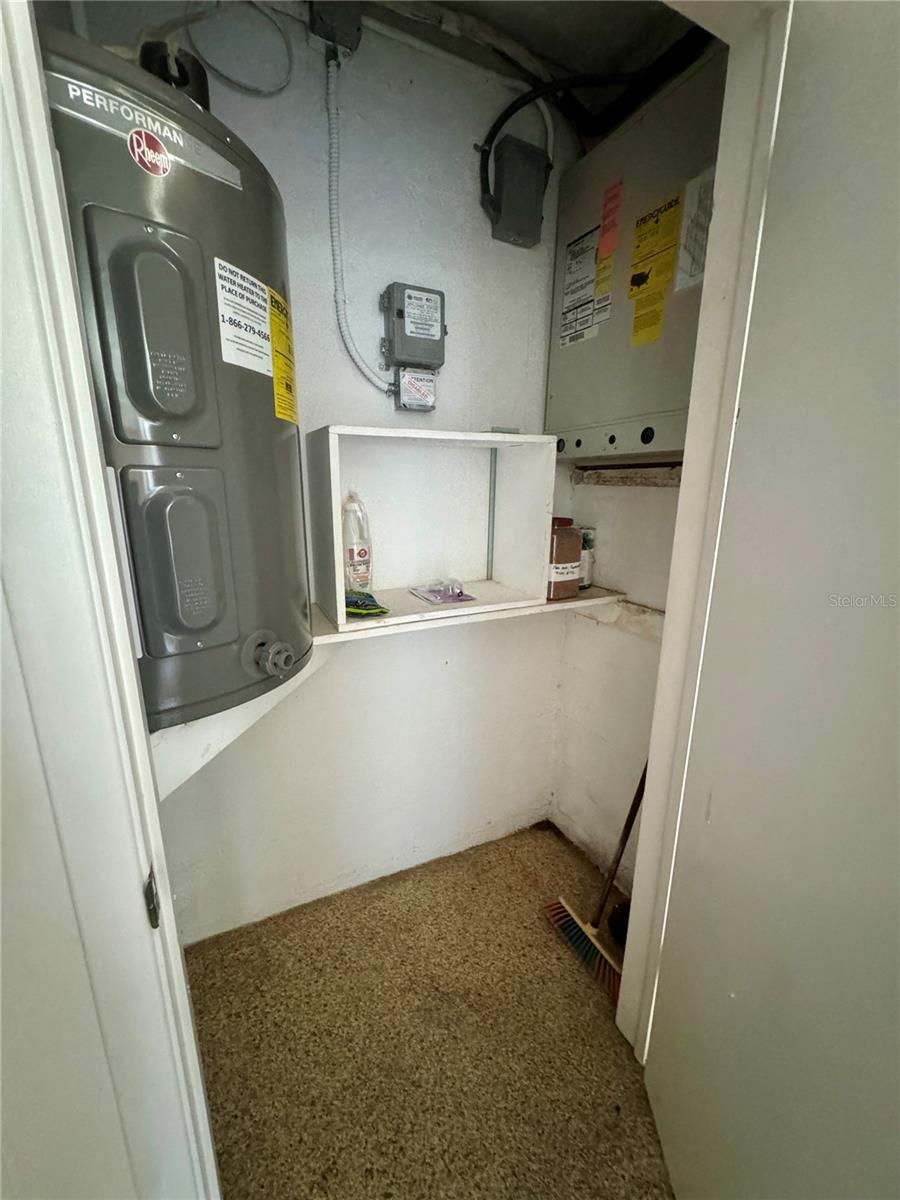 Image 23 of 33 For 11201 80th Avenue 101