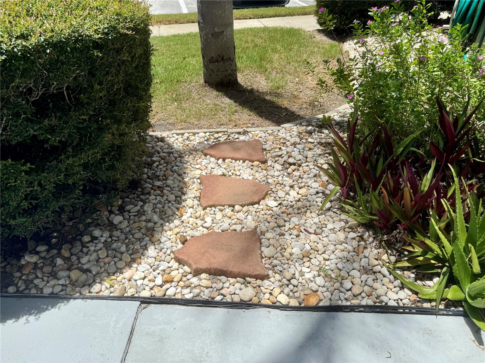 Image 4 of 33 For 11201 80th Avenue 101