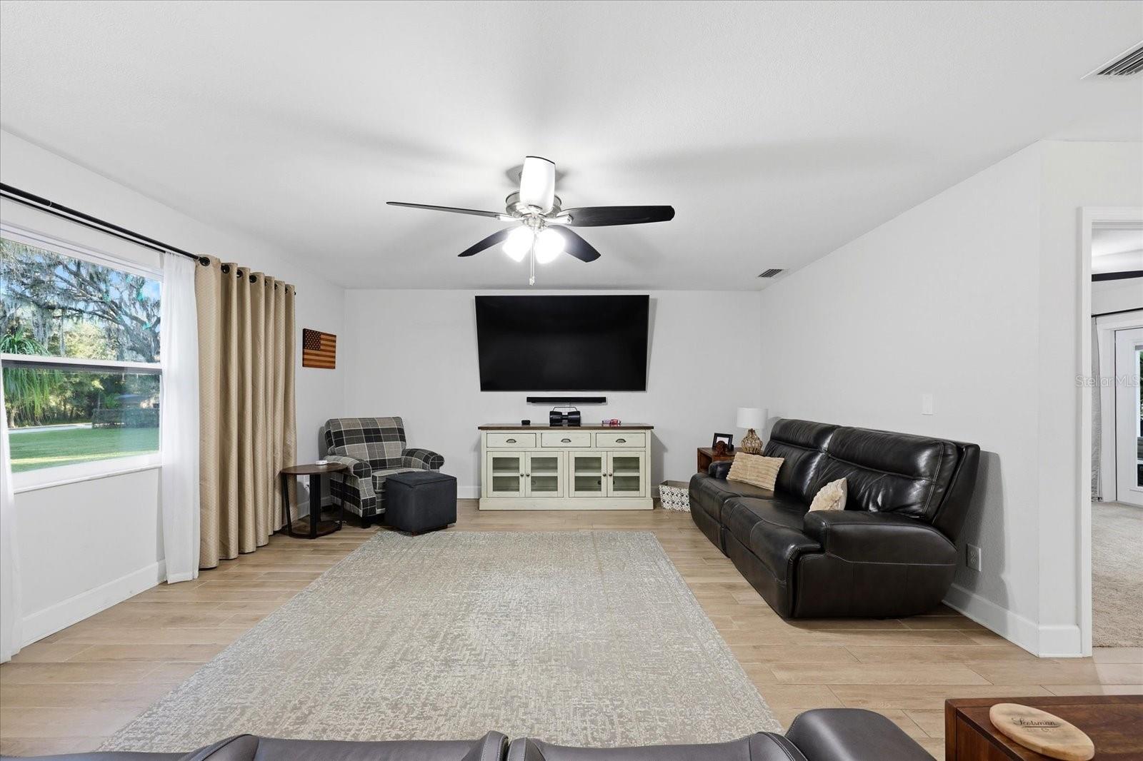 Image 13 of 67 For 30424 Hillside Lane