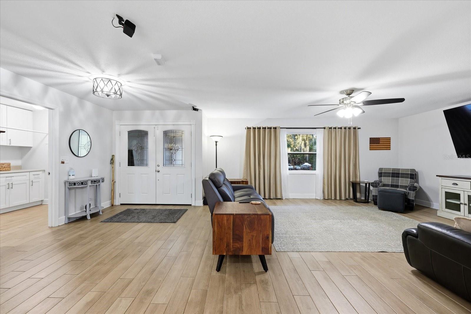 Image 14 of 67 For 30424 Hillside Lane