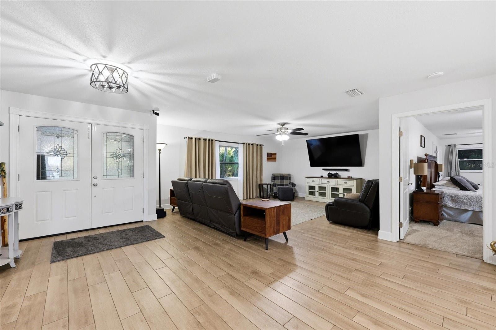 Image 15 of 67 For 30424 Hillside Lane