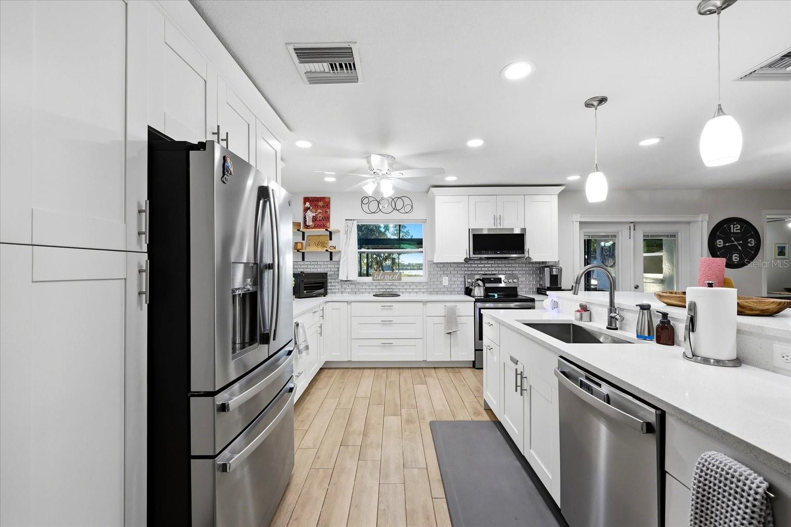 Image 19 of 67 For 30424 Hillside Lane