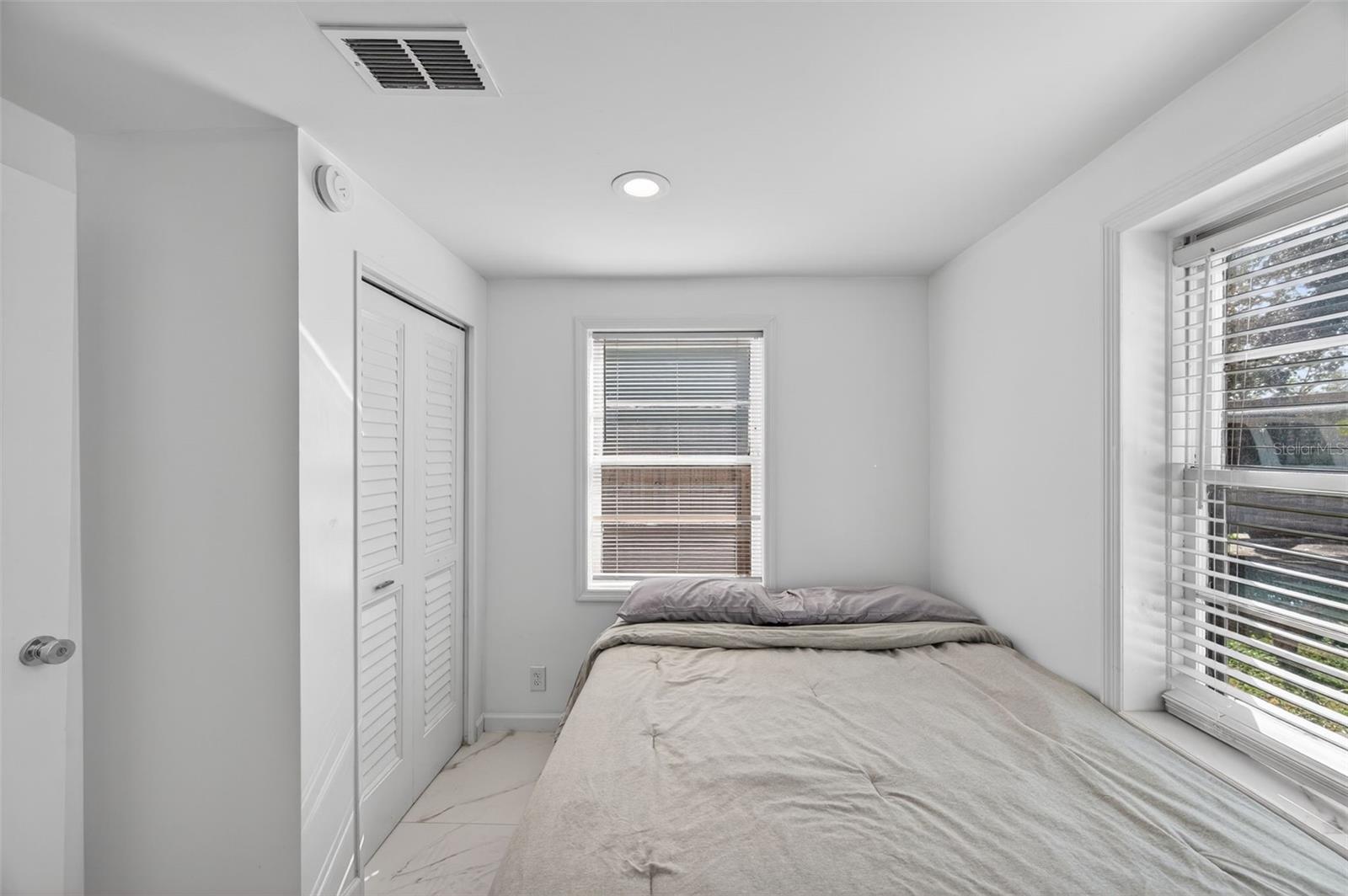 Image 18 of 53 For 1212 59th Street S