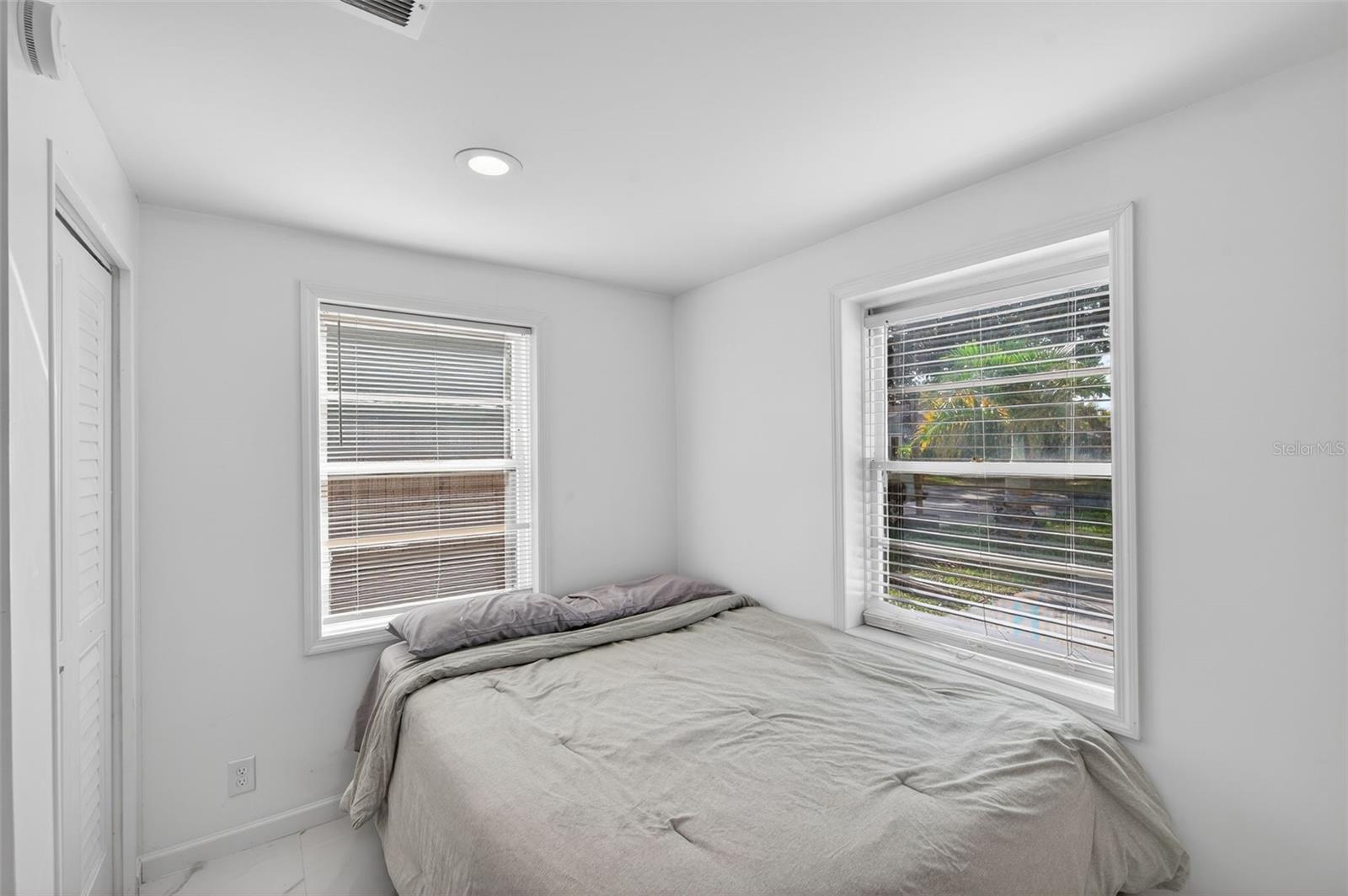 Image 19 of 53 For 1212 59th Street S