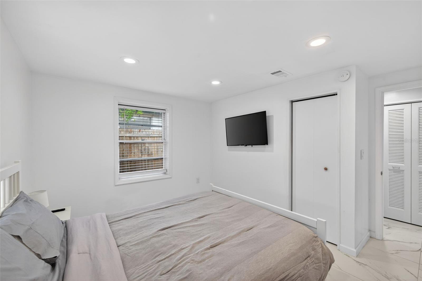 Image 24 of 53 For 1212 59th Street S